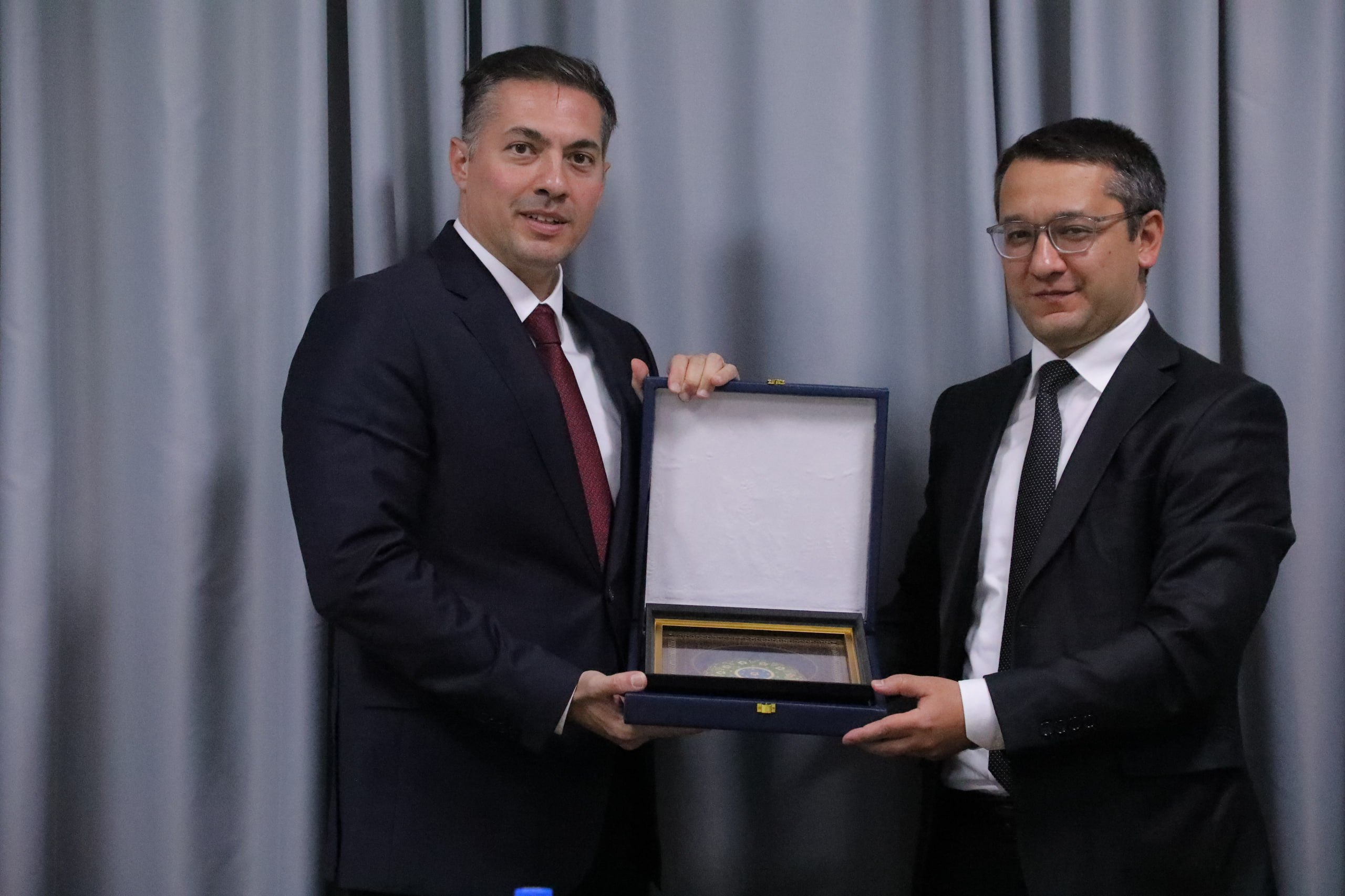 Nazarbayev universiteti qoshidagi Aqlli tizimlar va sun’iy intellekt instituti vakillari bilan hamkorlik masalalari muhokama qilindi
